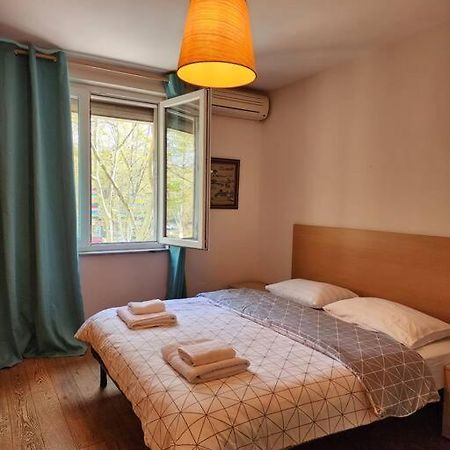 Vintage Flavor Apartment/Home Тирана Екстериор снимка